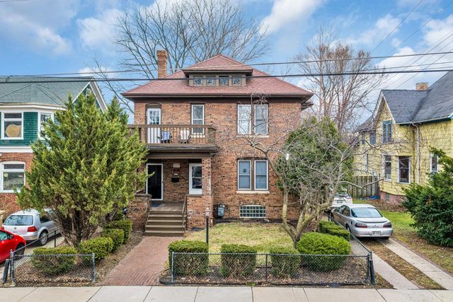 6027 18th AVENUE, Kenosha, WI 53143