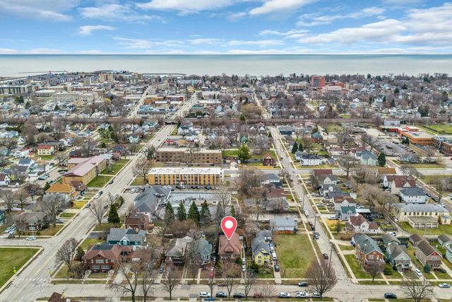 6027 18th AVENUE, Kenosha, WI 53143