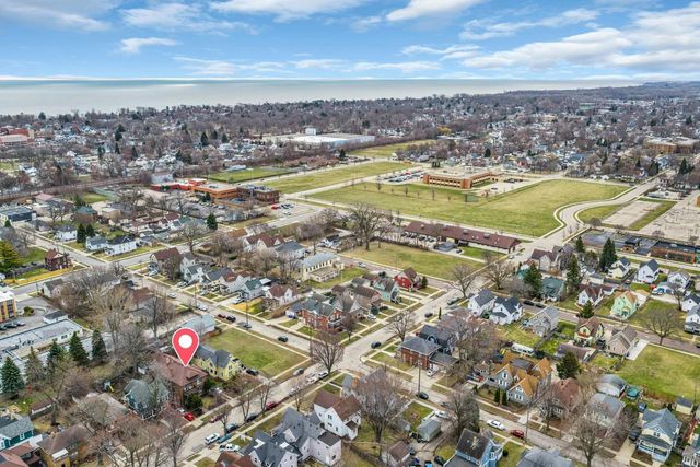 6027 18th AVENUE, Kenosha, WI 53143