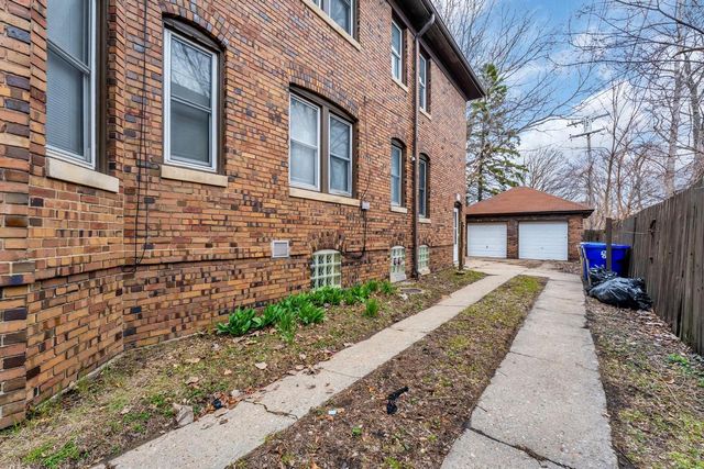 6027 18th AVENUE, Kenosha, WI 53143