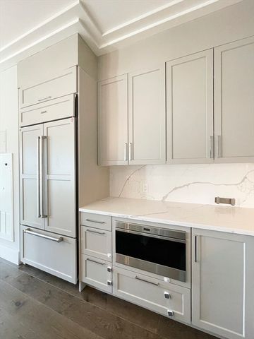 214 Market St 503, Boston, MA 02135