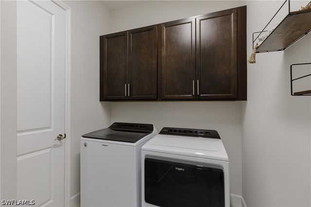 7084 Saona CT, Naples, FL 34113