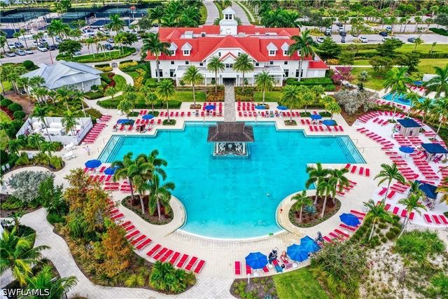 7084 Saona CT, Naples, FL 34113