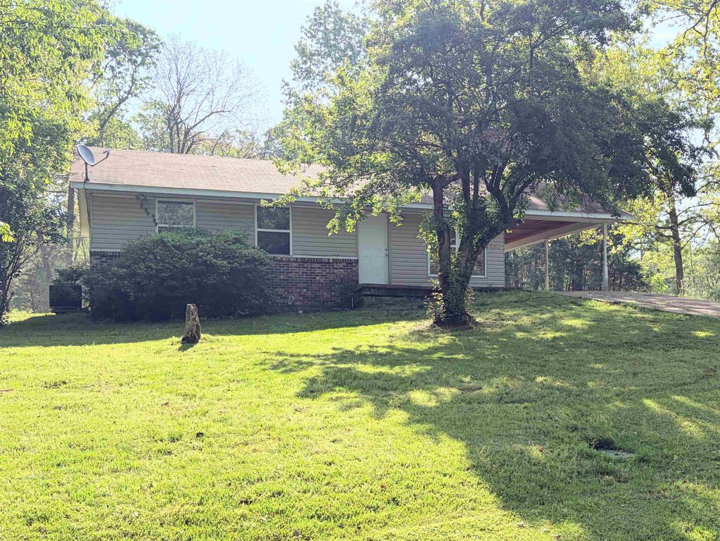 1302 Orchard Lane, Horseshoe Bend, AR 72512