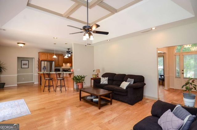 223 Windsong Lane SW, Lilburn, GA 30047