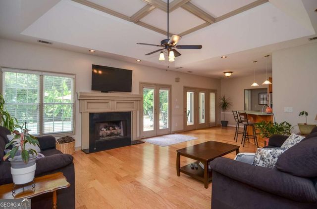 223 Windsong Lane SW, Lilburn, GA 30047