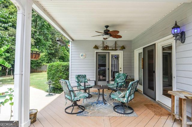 223 Windsong Lane SW, Lilburn, GA 30047