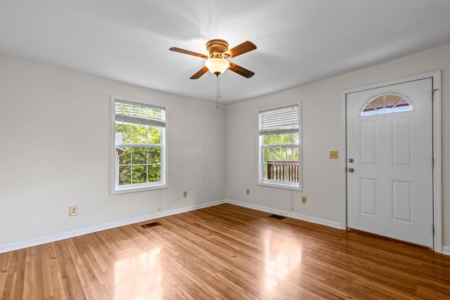 49 Hemlock Circle, Chattanooga, TN 37419