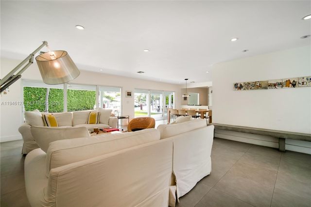 861 Harbor Dr, Key Biscayne, FL 33149