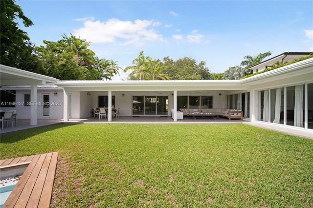 861 Harbor Dr, Key Biscayne, FL 33149