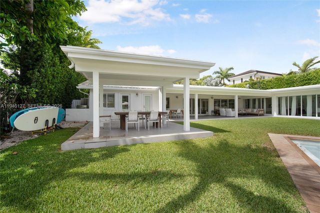 861 Harbor Dr, Key Biscayne, FL 33149
