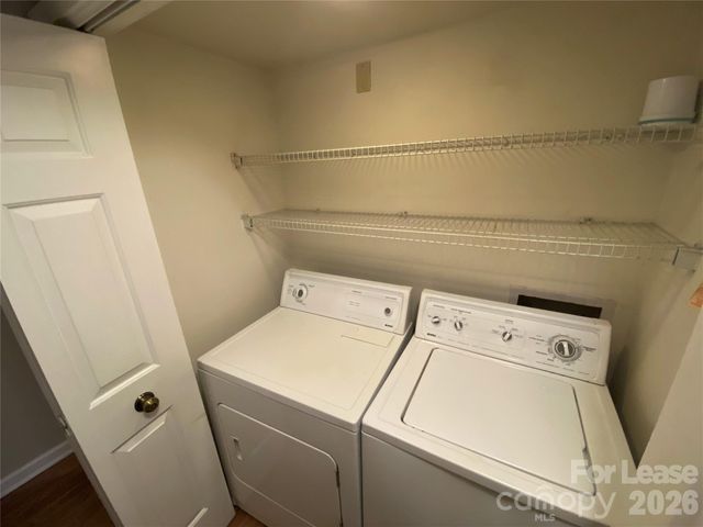 415 W 8th Street E, Charlotte, NC 28202