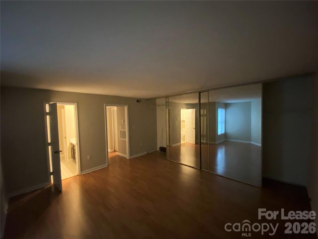 415 W 8th Street E, Charlotte, NC 28202