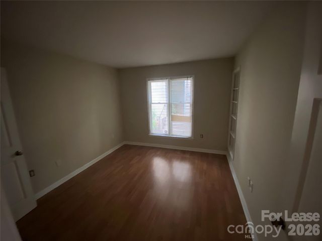 415 W 8th Street E, Charlotte, NC 28202