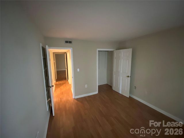 415 W 8th Street E, Charlotte, NC 28202
