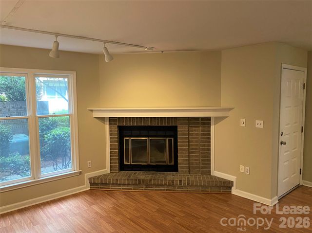 415 W 8th Street E, Charlotte, NC 28202