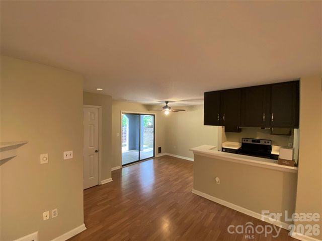 415 W 8th Street E, Charlotte, NC 28202