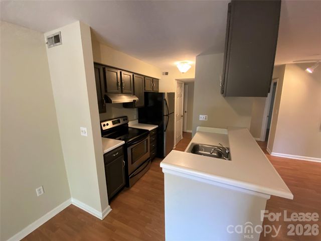 415 W 8th Street E, Charlotte, NC 28202
