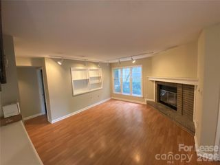 415 W 8th Street E, Charlotte, NC 28202