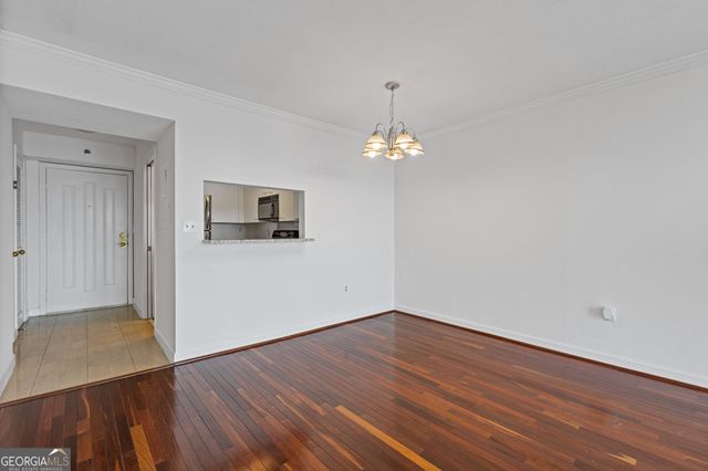 2870 Pharr Court S NW, Atlanta, GA 30305