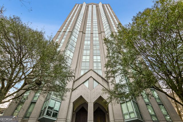 2870 Pharr Court S NW, Atlanta, GA 30305