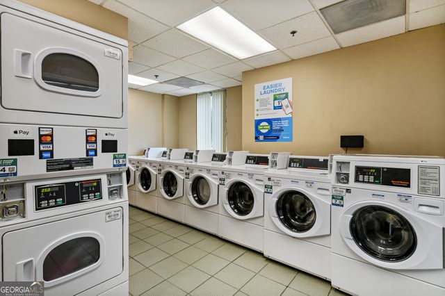 2870 Pharr Court S NW, Atlanta, GA 30305