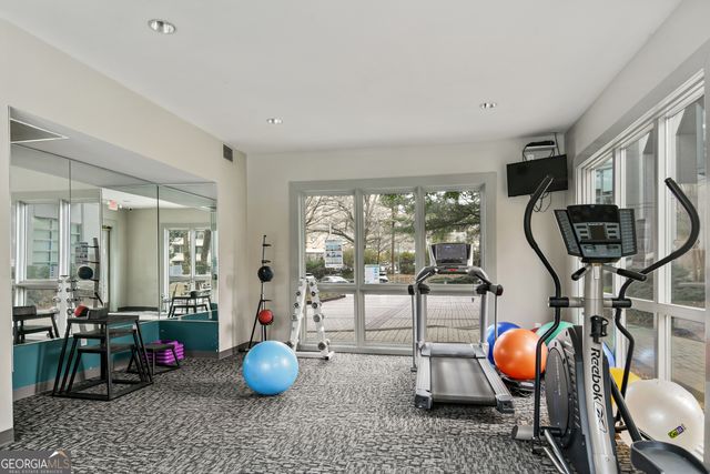 2870 Pharr Court S NW, Atlanta, GA 30305