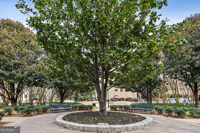 2870 Pharr Court S NW, Atlanta, GA 30305