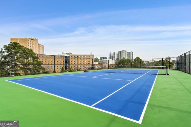 2870 Pharr Court S NW, Atlanta, GA 30305