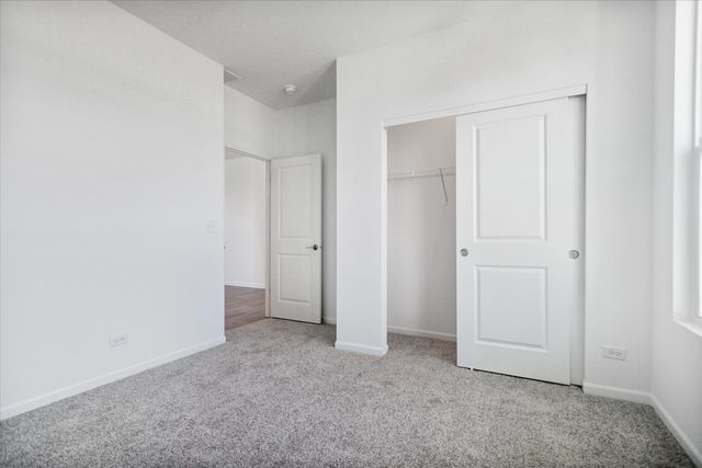 731 Alberta Avenue, Oswego, IL 60543