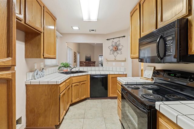 7831 Clark Fork Ln, Citrus Heights, CA 95610