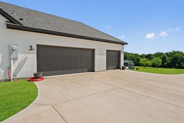 400 Adell Circle, Weatherford, TX 76088