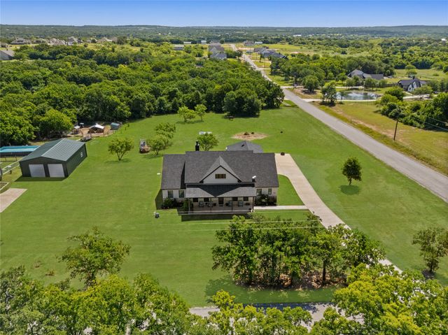 400 Adell Circle, Weatherford, TX 76088
