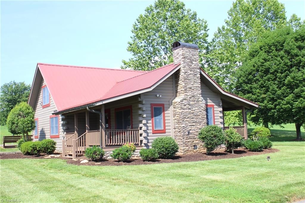 2047 US HIGHWAY 21, State Road, NC 28676
