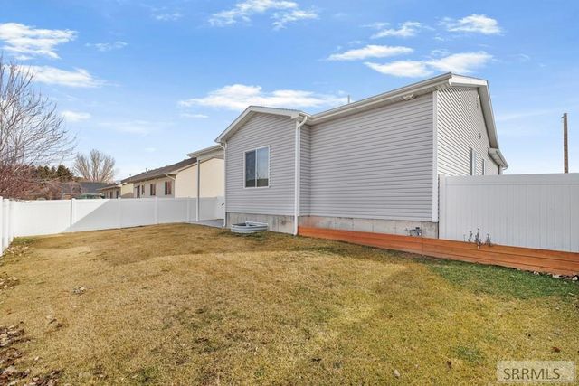 3933 N Copper Lane, Idaho Falls, ID 83401