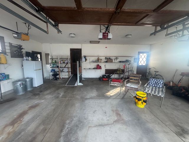 9810 S Ridge Rd, Sedgwick, KS 67135