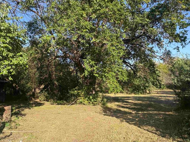 9810 S Ridge Rd, Sedgwick, KS 67135