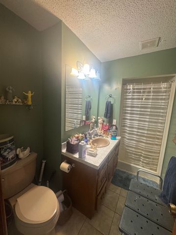 9810 S Ridge Rd, Sedgwick, KS 67135