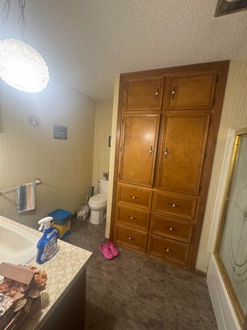 9810 S Ridge Rd, Sedgwick, KS 67135