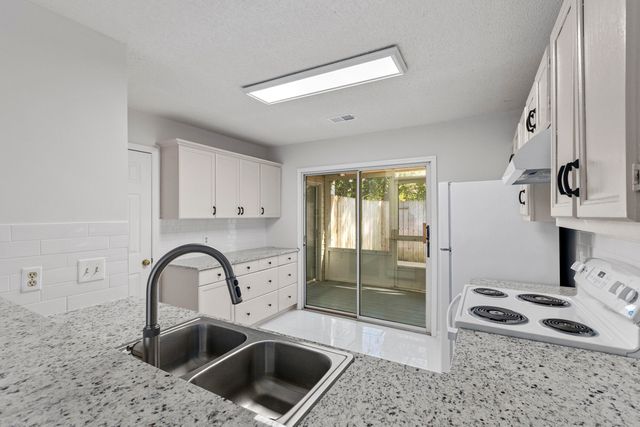 7920 Riverbirch Lane, North Charleston, SC 29418