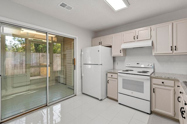 7920 Riverbirch Lane, North Charleston, SC 29418