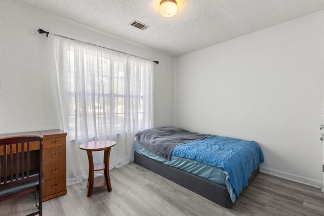 7920 Riverbirch Lane, North Charleston, SC 29418