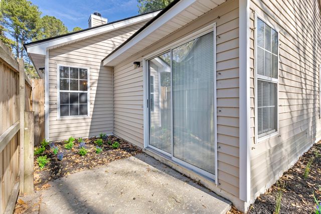 7920 Riverbirch Lane, North Charleston, SC 29418