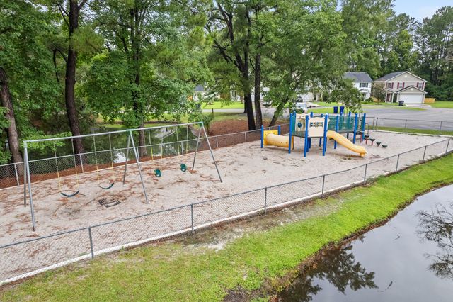 7920 Riverbirch Lane, North Charleston, SC 29418