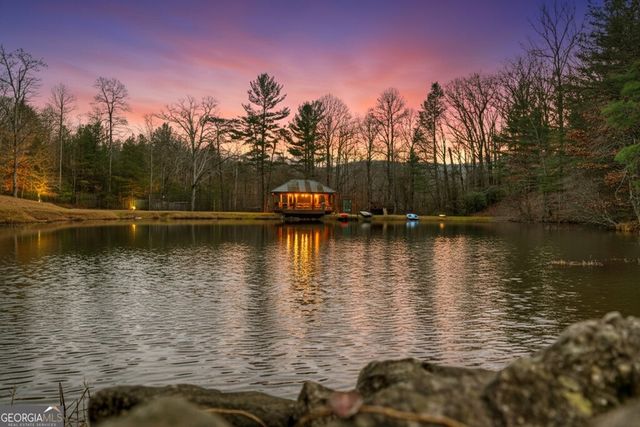 260 Observation Lane, Blue Ridge, GA 30513