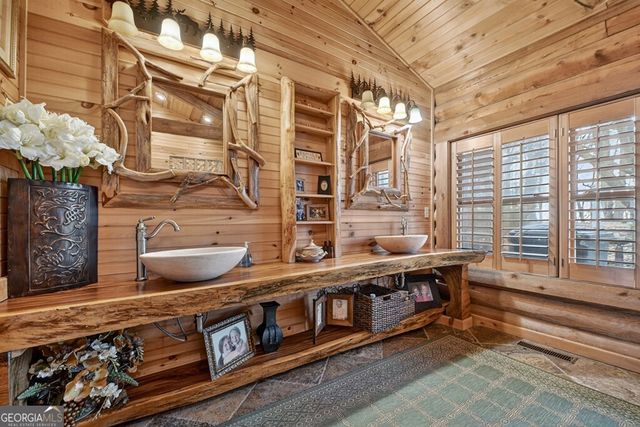 260 Observation Lane, Blue Ridge, GA 30513