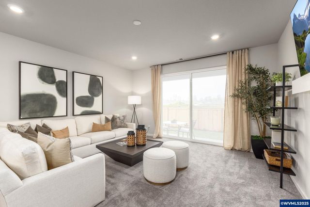 1552 Logan Pkw SE, Albany, OR 97322