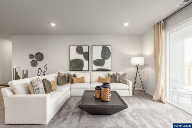 1552 Logan Pkw SE, Albany, OR 97322