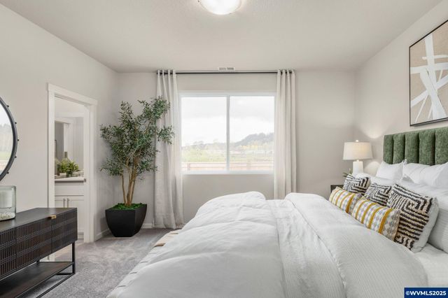 1552 Logan Pkw SE, Albany, OR 97322