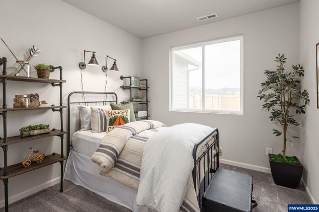 1552 Logan Pkw SE, Albany, OR 97322